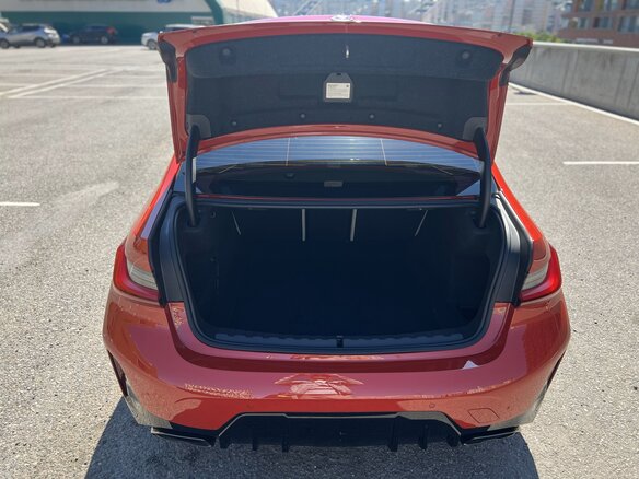 2022 BMW 3 серии M340i xDrive VII (G2x) Рестайлинг, красный, 8200000 рублей - вид 25