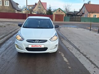 2013 Hyundai Solaris I, белый, 820000 рублей, вид 1