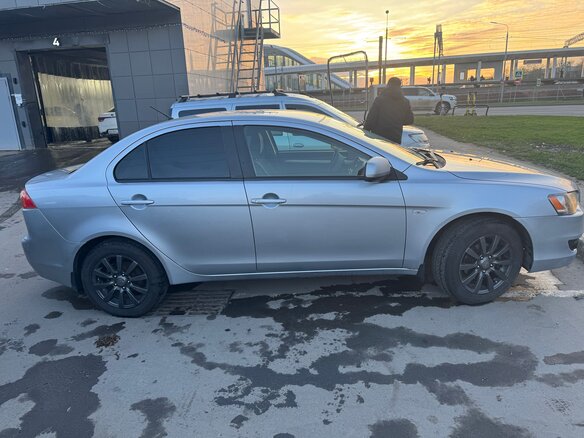 2007 Mitsubishi Lancer X, серебристый, 800000 рублей - вид 4