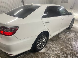 2016 Toyota Camry VII (XV50) Рестайлинг, белый, 2200000 рублей, вид 5