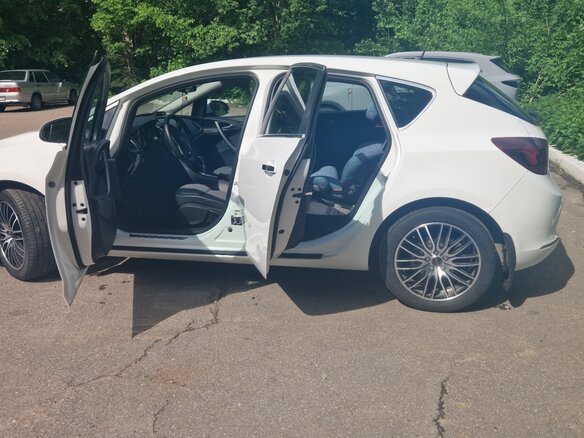 2013 Opel Astra J Рестайлинг, белый, 760000 рублей - вид 12