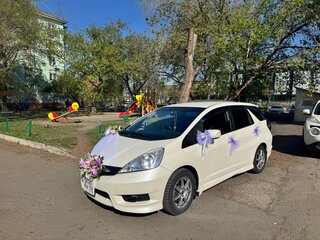 2011 Honda Fit Shuttle I, белый, 870000 рублей, вид 3