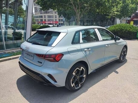 2026 Audi A3 Sportback 35 TFSI IV (8Y) Рестайлинг, серый, 3700000 рублей, вид 3