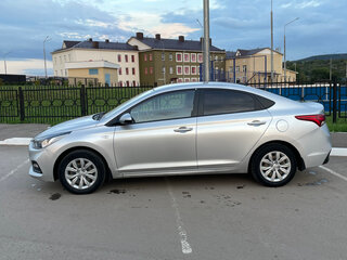 2018 Hyundai Solaris II, серебристый, 1100000 рублей, вид 5