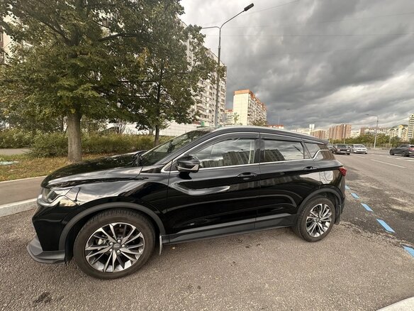 2021 Geely Coolray I, чёрный - вид 2