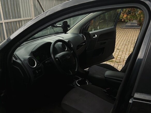 2007 Ford Fusion I Рестайлинг, чёрный, 330000 рублей - вид 4