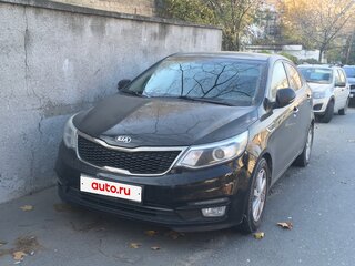 2015 Kia Rio III Рестайлинг, чёрный, 1100000 рублей, вид 1