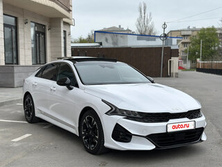 2021 Kia K5 III, белый, 2550000 рублей, вид 1
