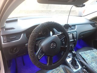 2014 Skoda Octavia III (A7), белый, 700000 рублей, вид 3