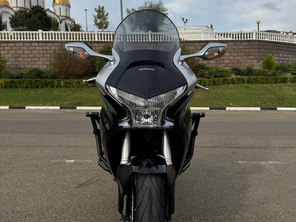 2013 Honda VFR 1200, чёрный, 760000 рублей - вид 4