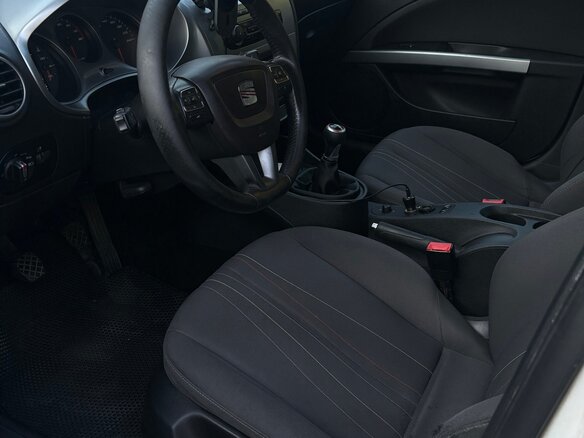 2012 SEAT Leon II Рестайлинг, белый - вид 14