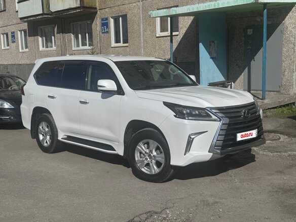 2017 Lexus LX 450d III Рестайлинг 2, белый, 7200000 рублей - вид 3