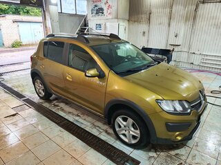 2016 Renault Sandero Stepway II, золотистый, 575000 рублей, вид 1