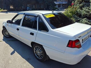 2012 Daewoo Nexia I Рестайлинг, белый, 300000 рублей, вид 3