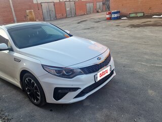 2018 Kia Optima IV Рестайлинг, белый, 1680000 рублей, вид 3