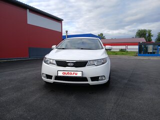 2011 Kia Cerato 6-speed II, белый, 650000 рублей, вид 3