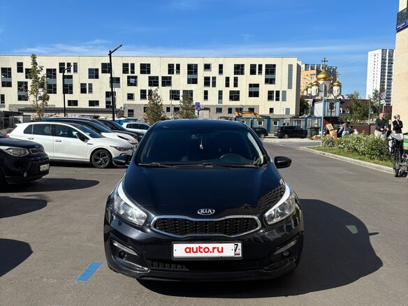 2016 Kia Ceed II Рестайлинг, чёрный, 1300000 рублей - вид 1