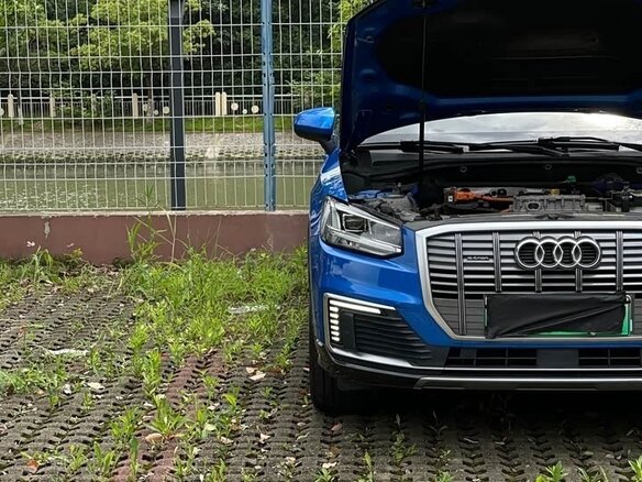 2019 Audi Q2 L e-tron I, синий, 1470000 рублей - вид 5