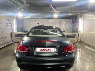 2014 Mercedes-Benz E-Класс 200 IV (W212, S212, C207) Рестайлинг, серебристый, 2250000 рублей, вид 4