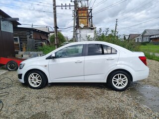 2012 Chevrolet Aveo II, белый, 550000 рублей, вид 3