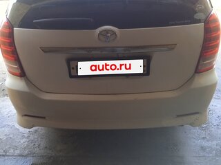 2005 Toyota Wish I, белый, 700000 рублей, вид 4