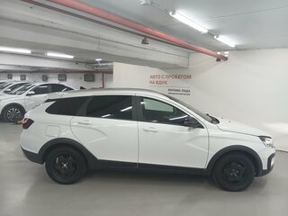 2024 Lada (ВАЗ) Vesta SW Cross I Рестайлинг (NG), белый, 1355000 рублей, вид 5
