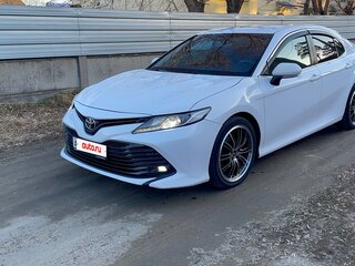 2018 Toyota Camry VIII (XV70), белый, 2200000 рублей, вид 2