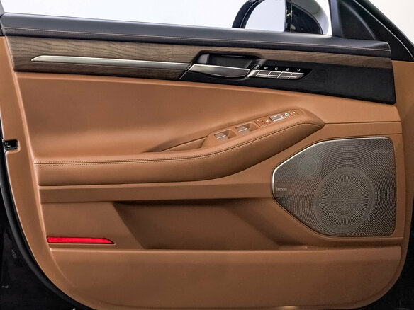 2021 Genesis G90 Limousine I Рестайлинг, чёрный, 5840000 рублей - вид 19