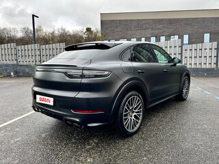 2020 Porsche Cayenne Coupé III, чёрный, 7850000 рублей, вид 3