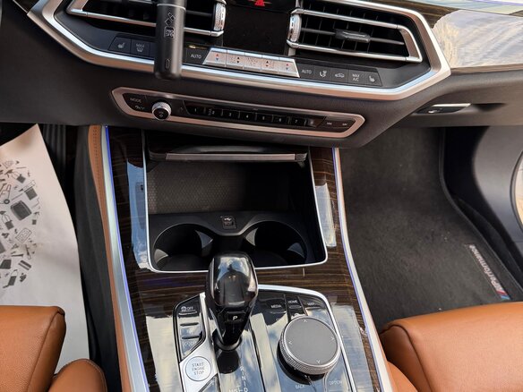 2020 BMW X5 25d IV (G05/G18), белый, 5100000 рублей - вид 14