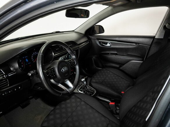2020 Kia Rio X-Line IV, серый - вид 4