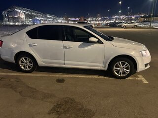 2015 Skoda Octavia III (A7), белый, 600000 рублей, вид 3