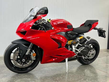 2020 Ducati Panigale V2, красный, 1199000 рублей, вид 1