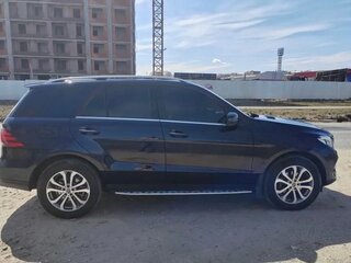 2017 Mercedes-Benz GLE 350 d I (W166), синий, 3750000 рублей, вид 3