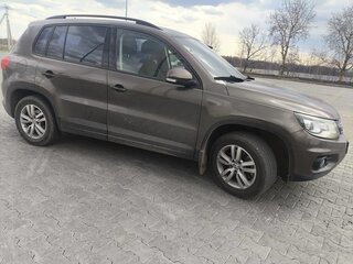 2014 Volkswagen Tiguan I Рестайлинг, коричневый, 1315000 рублей, вид 3