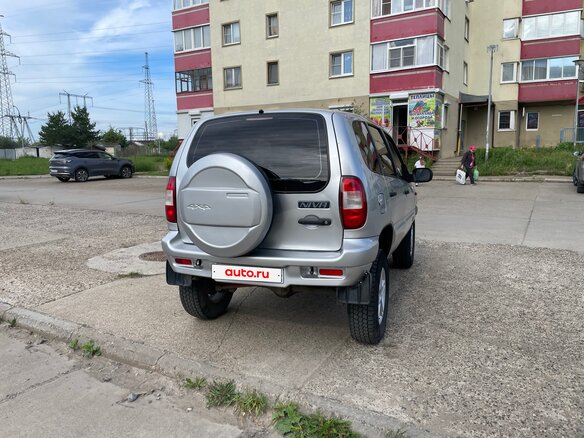 2006 Chevrolet Niva I, серебристый, 380000 рублей - вид 4