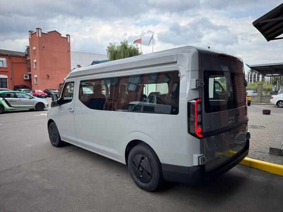 2026 Farizon SuperVan, серебристый, 3416692 рублей - вид 3