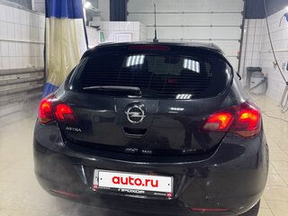 2011 Opel Astra J, чёрный, 420000 рублей, вид 3