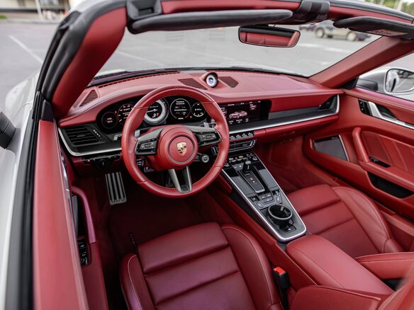2020 Porsche 911 Turbo S VIII (992), серый - вид 19