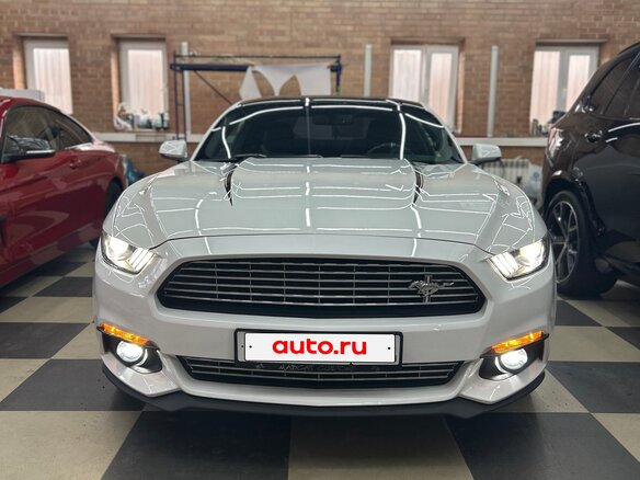 2016 Ford Mustang VI, белый, 2700000 рублей - вид 6