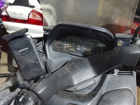 2005 Suzuki Burgman (SkyWave) 250, белый, 210000 рублей, вид 2