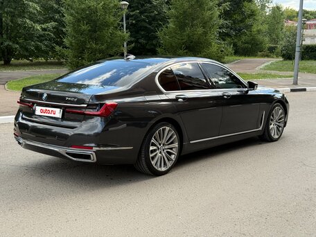 2019 BMW 7 серии 740d xDrive VI (G11/G12) Рестайлинг, серый, 6700000 рублей, вид 5