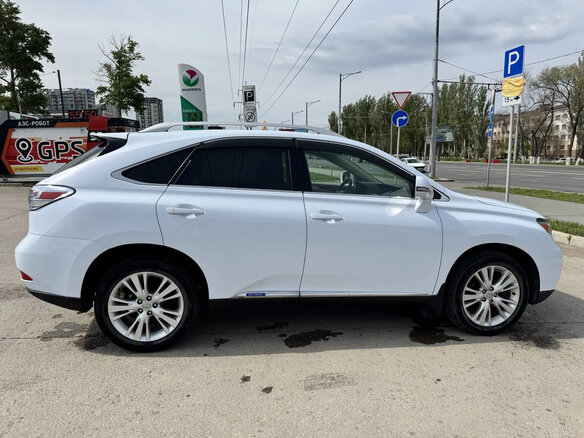 2010 Lexus RX 450h III, белый, 2050000 рублей - вид 1