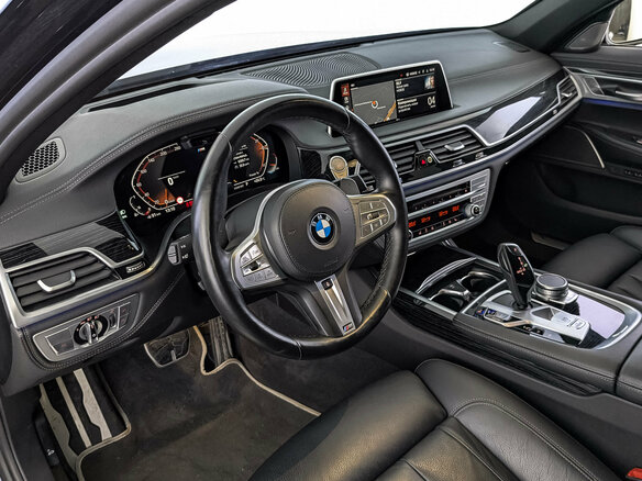 2021 BMW 7 серии Long 750Li xDrive VI (G11/G12) Рестайлинг, синий, 6750000 рублей - вид 16