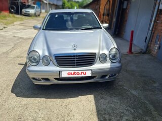 2001 Mercedes-Benz E-Класс 240 II (W210, S210) Рестайлинг, серебристый, 1375000 рублей, вид 1