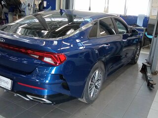 2020 Kia K5 III, синий, 1739000 рублей, вид 3
