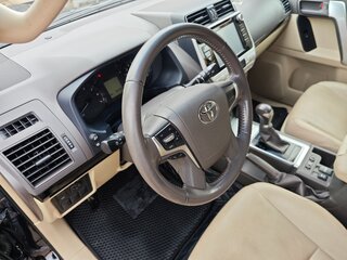 2019 Toyota Land Cruiser Prado 150 Series Рестайлинг 2, чёрный, 5500000 рублей, вид 4