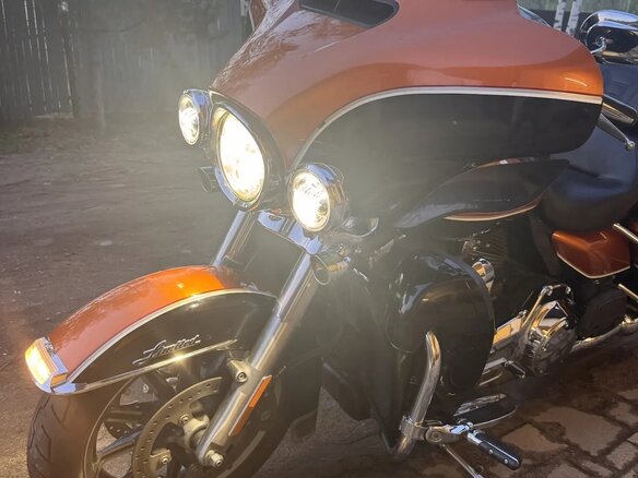 2014 Harley-Davidson Electra Glide, золотистый, 1590000 рублей - вид 10
