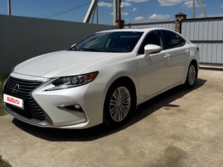 2016 Lexus ES 200 VI Рестайлинг, белый, 2640000 рублей, вид 1
