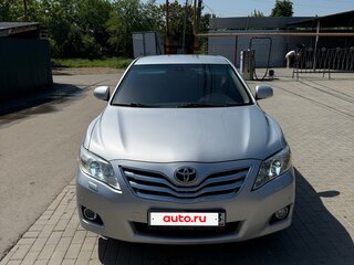 2011 Toyota Camry VI (XV40) Рестайлинг, серебристый, 1370000 рублей, вид 1